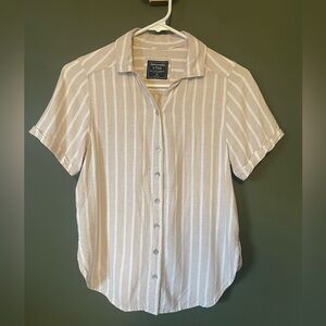 Abercrombie & Fitch Tan White Stripe Short Sleeve Blouse Button Down Top Size XS